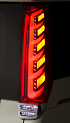 METEO（メテオ）TOYOTA NOAH（ノア）/ VOXY（ヴォクシー）/ ESQUIRE（エスクァイア）専用LEDテールランプ　点灯イメージ　全点灯